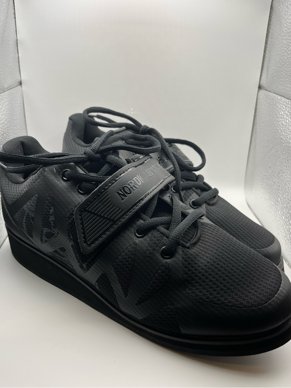 NordicTrack Black Athletic Power Lifting Shoes, Men’s Size 9 US